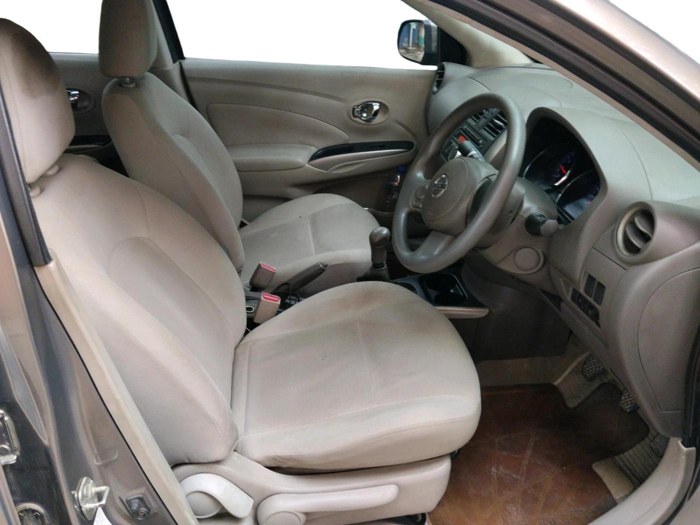 2012 Nissan Sunny XV PETROL, Petrol, Manual, 57,773 km, interior