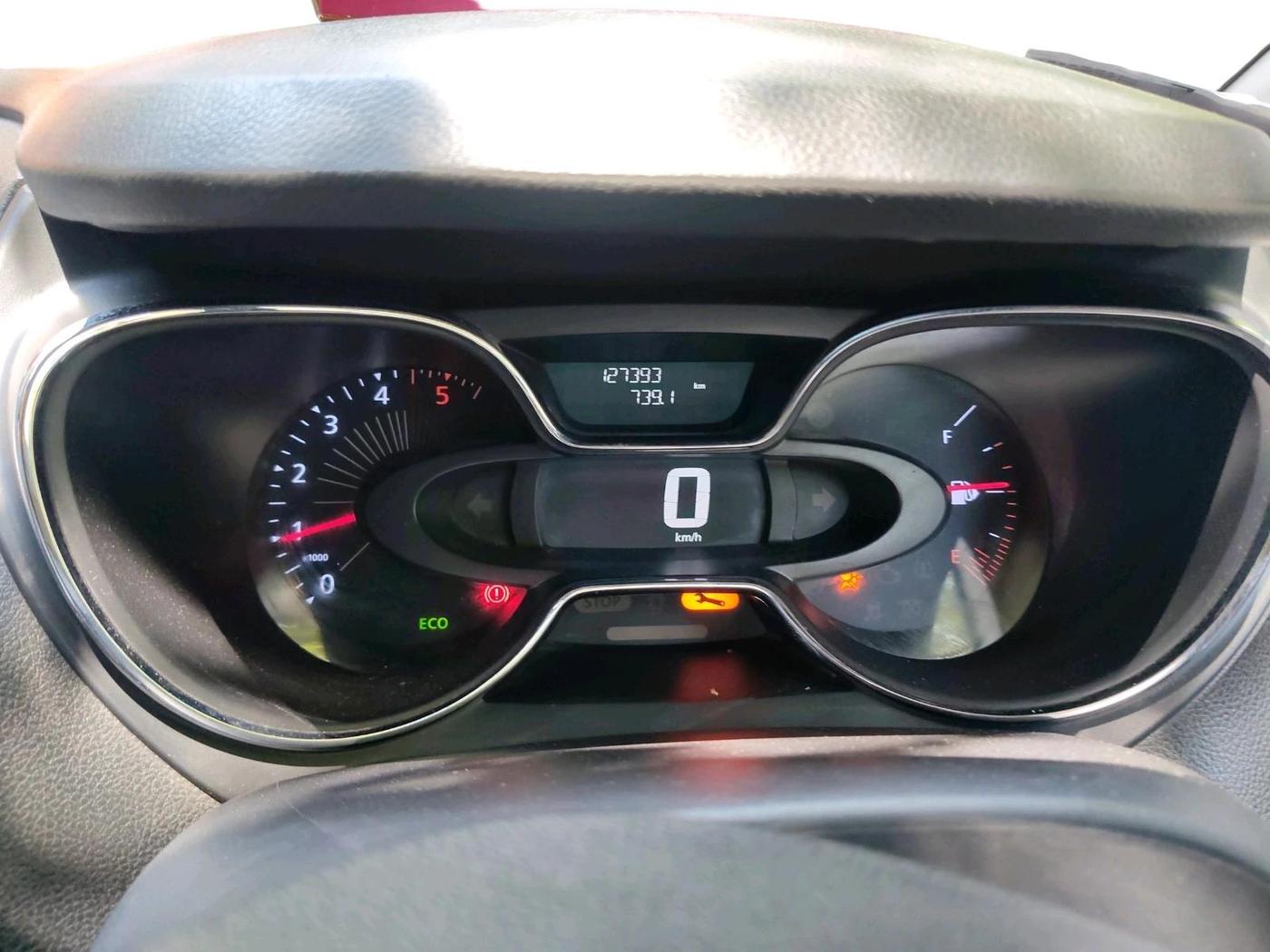 2017 Renault Captur PLATINE MONO DIESEL, Diesel, Manual, 1,27,393 km, interior