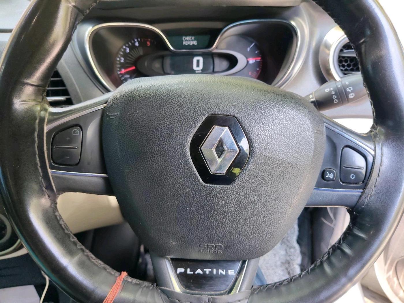 2017 Renault Captur PLATINE MONO DIESEL, Diesel, Manual, 1,27,393 km, interior