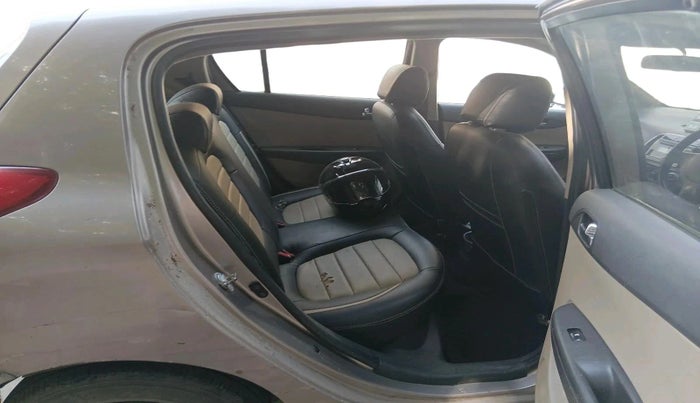 2013 Hyundai i20 MAGNA 1.2, Petrol, Manual, 1 km, interior