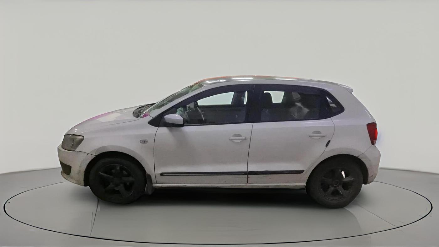 2011 Volkswagen Polo COMFORTLINE 1.2L PETROL, CNG, Manual, 1,10,679 km, exterior
