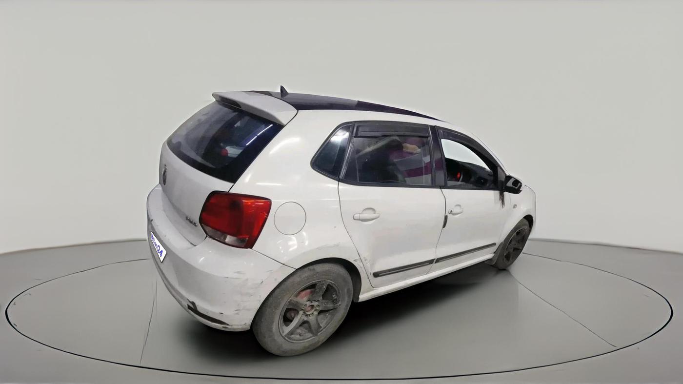 2011 Volkswagen Polo COMFORTLINE 1.2L PETROL, CNG, Manual, 1,10,679 km, exterior
