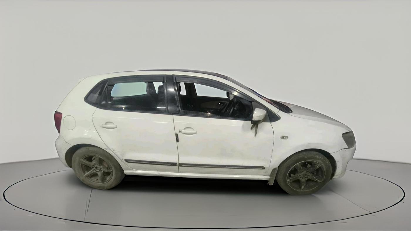 2011 Volkswagen Polo COMFORTLINE 1.2L PETROL, CNG, Manual, 1,10,679 km, exterior