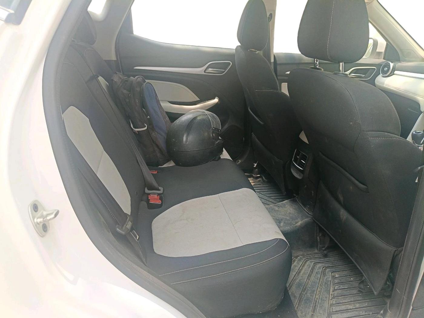 2023 MG ASTOR SUPER 1.5 MT, Petrol, Manual, 38,747 km, interior