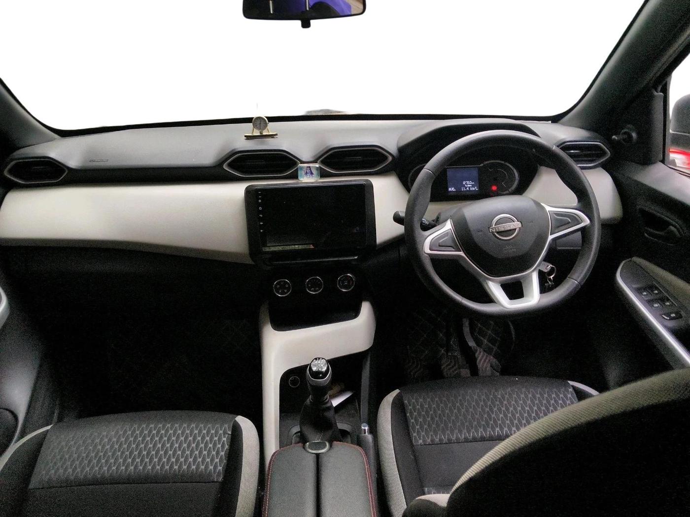 2022 Nissan MAGNITE XE, Petrol, Manual, 12,750 km, interior