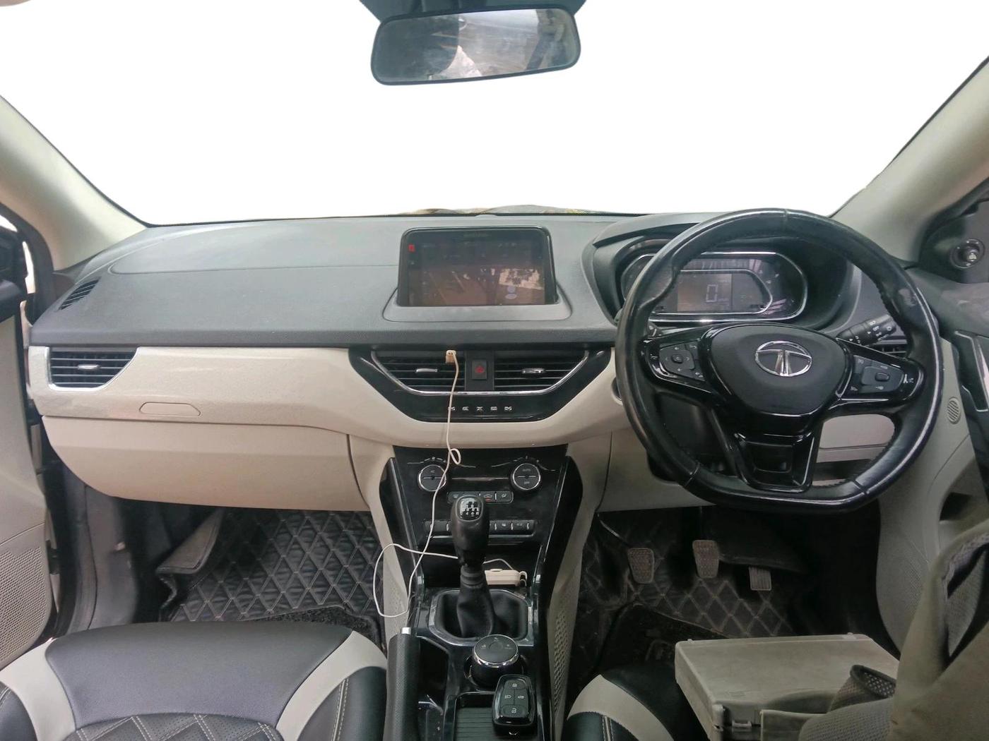 2022 Tata NEXON XZ PLUS PETROL SUNROOF, Petrol, Manual, 21,204 km, interior