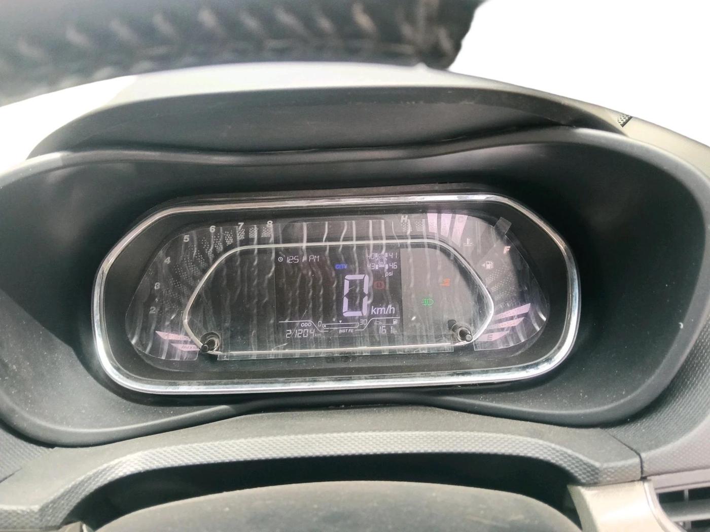 2022 Tata NEXON XZ PLUS PETROL SUNROOF, Petrol, Manual, 21,204 km, interior