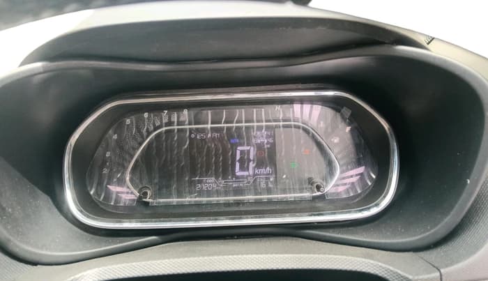 2022 Tata NEXON XZ PLUS PETROL SUNROOF, Petrol, Manual, 21,204 km, interior