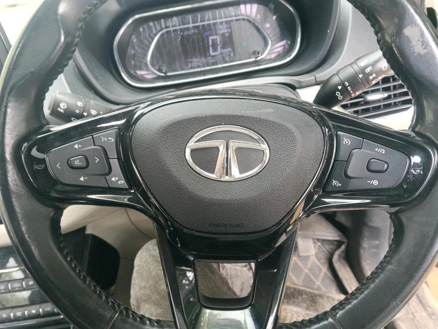 2022 Tata NEXON XZ PLUS PETROL SUNROOF, Petrol, Manual, 21,204 km, interior