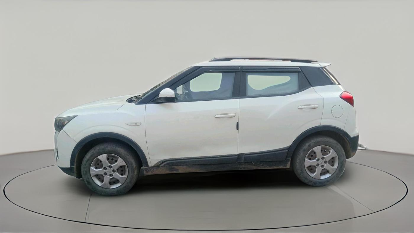 2019 Mahindra XUV300 W6 1.2 PETROL, Petrol, Manual, 62,164 km, exterior