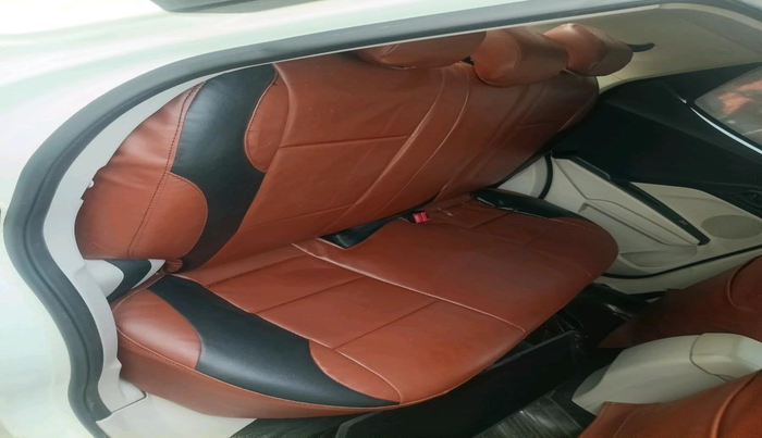 2019 Mahindra XUV300 W6 1.2 PETROL, Petrol, Manual, 62,164 km, interior