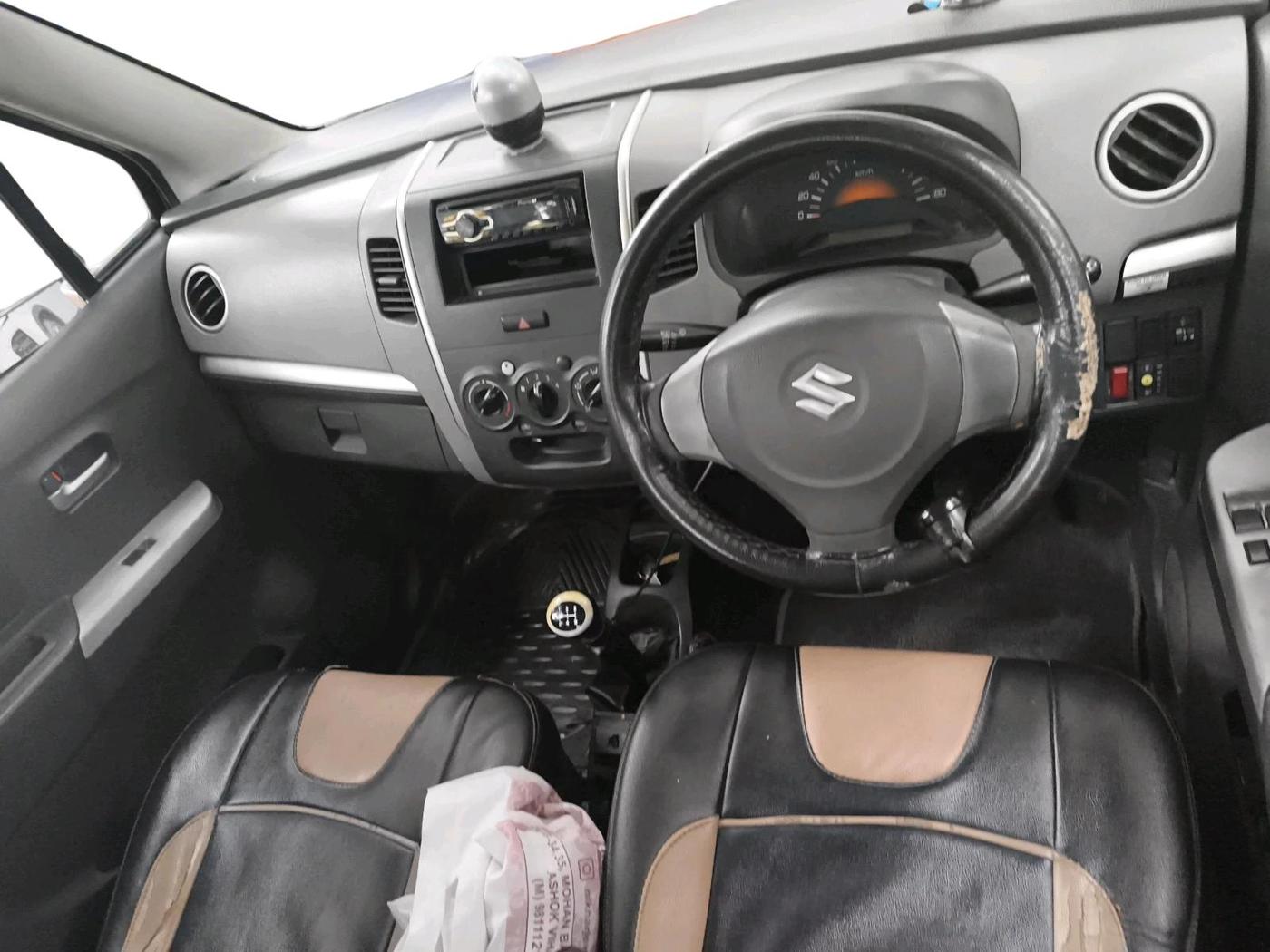 2011 Maruti Wagon R 1.0 LXI CNG, CNG, Manual, 1,10,755 km, interior