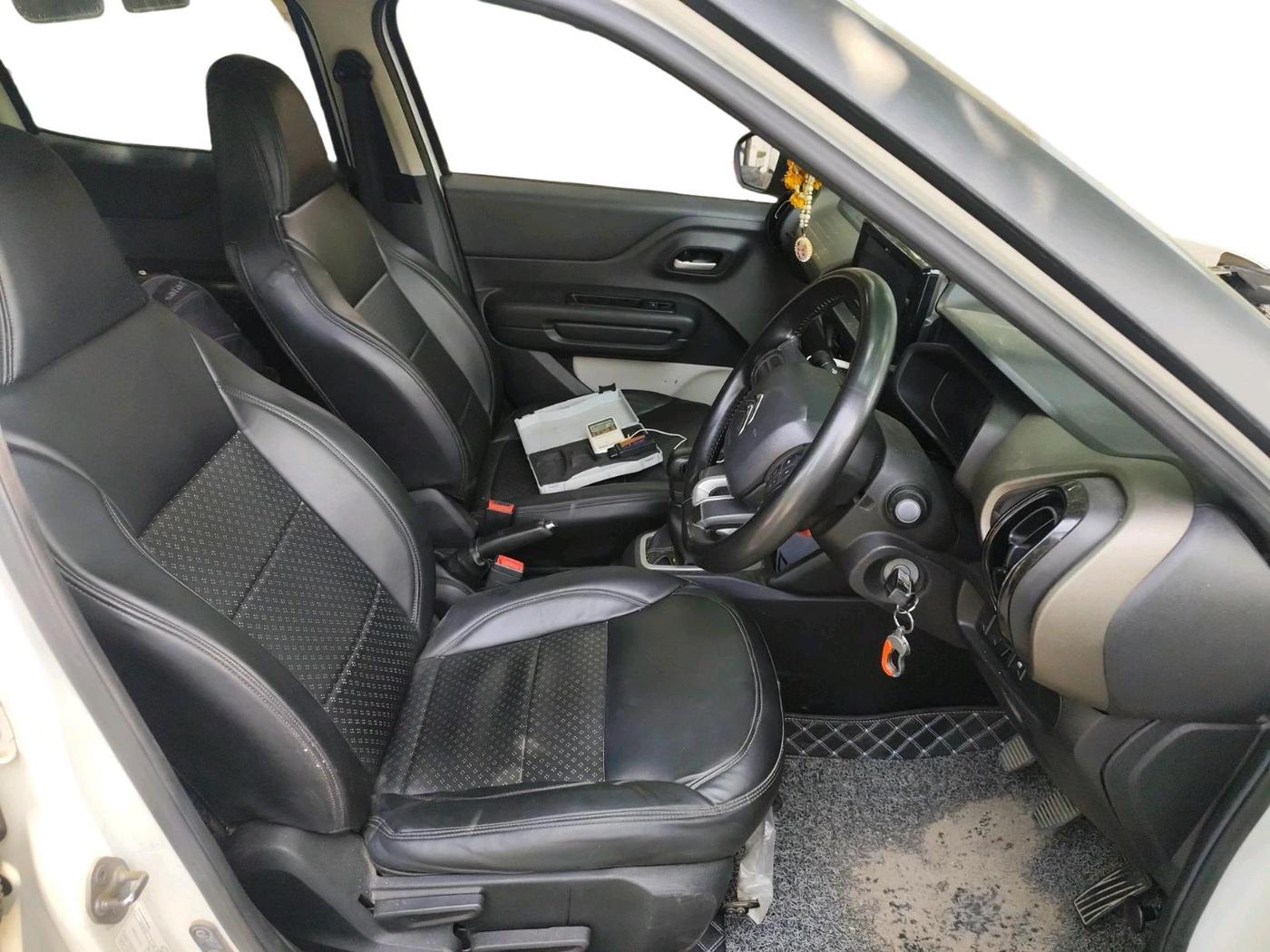 2023 CITROEN C3 FEEL 1.2, Petrol, Manual, 31,497 km, interior