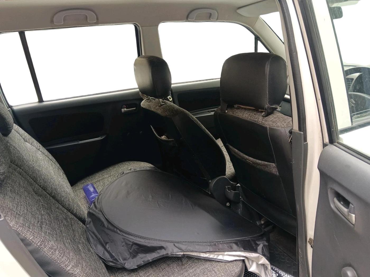 2011 Maruti Wagon R 1.0 LXI CNG, CNG, Manual, 70,752 km, interior