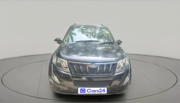2017 Mahindra XUV500 W8, Diesel, Manual, 99,232 km, exterior