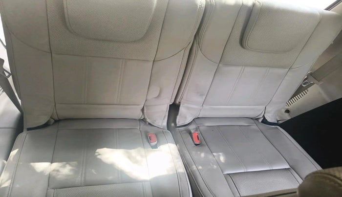 2017 Mahindra XUV500 W8, Diesel, Manual, 99,232 km, interior