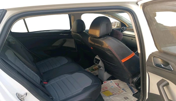 2022 Skoda KUSHAQ AMBITION 1.0L TSI AT, Petrol, Automatic, 25,096 km, interior