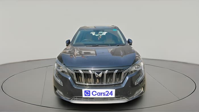 2023 Mahindra XUV700 AX 7 LUXURY P AT 7 STR, Petrol, Automatic, 17,563 km, exterior