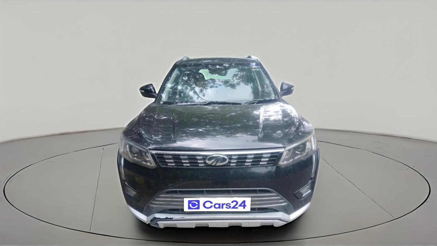 2019 Mahindra XUV300 W8 (O) 1.5 DIESEL, Diesel, Manual, 98,257 km, exterior