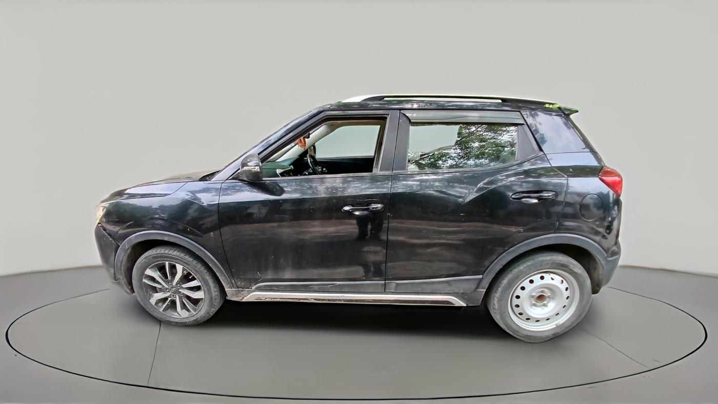 2019 Mahindra XUV300 W8 (O) 1.5 DIESEL, Diesel, Manual, 98,257 km, exterior