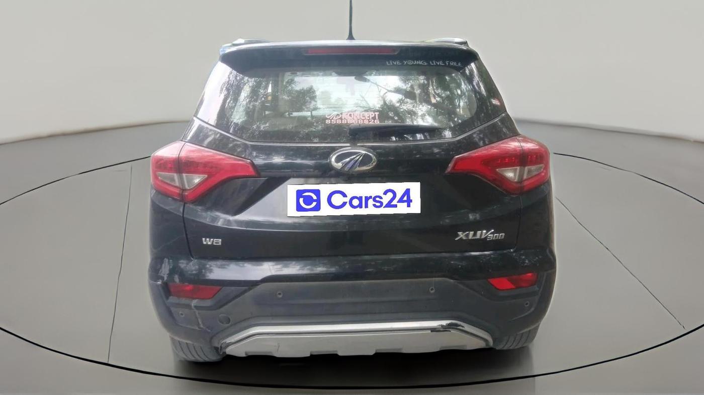 2019 Mahindra XUV300 W8 (O) 1.5 DIESEL, Diesel, Manual, 98,257 km, exterior