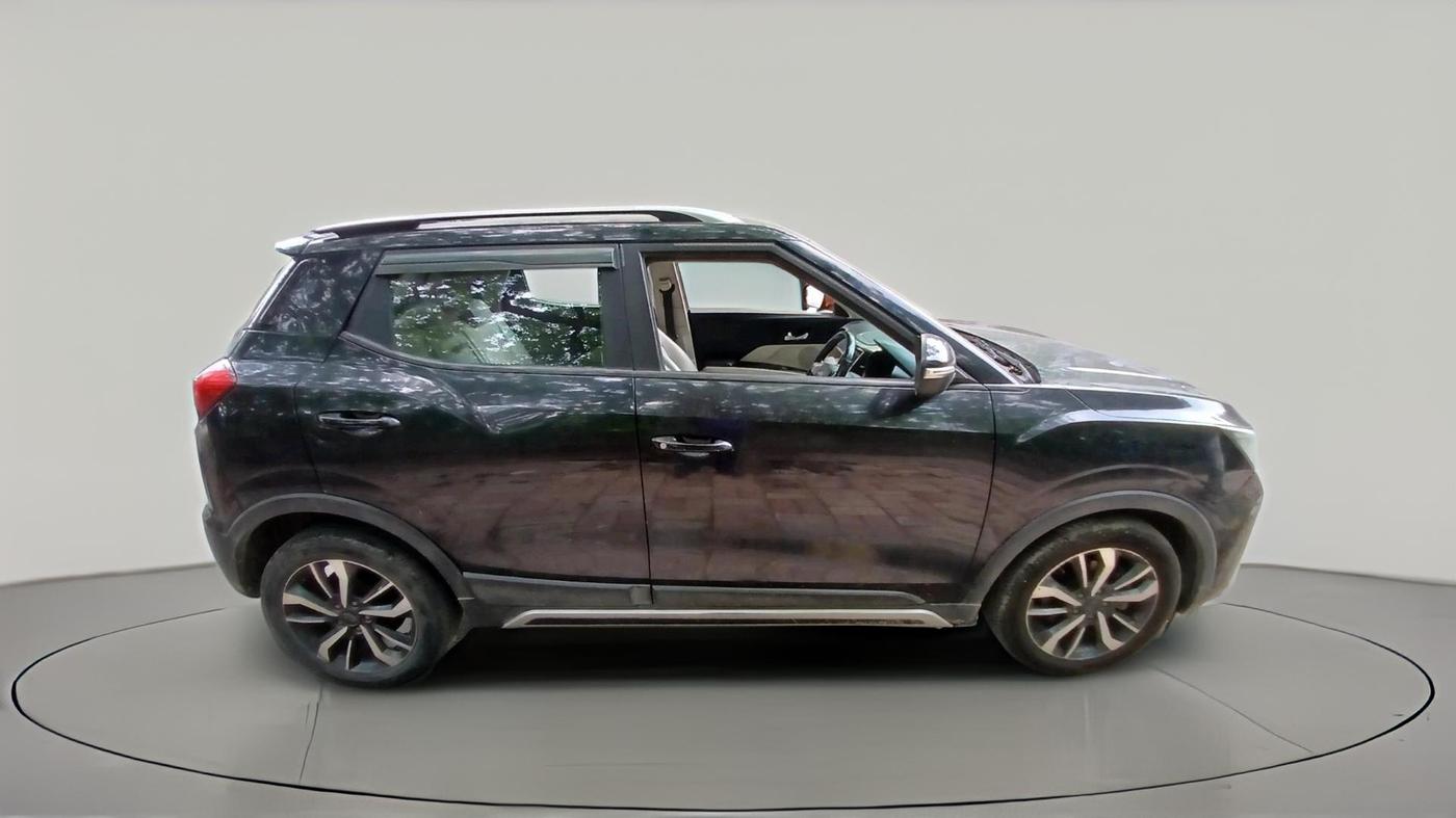 2019 Mahindra XUV300 W8 (O) 1.5 DIESEL, Diesel, Manual, 98,257 km, exterior