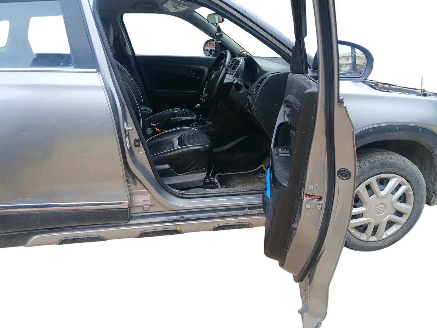 2020 Maruti Vitara Brezza VXI, Petrol, Manual, 83,525 km, interior