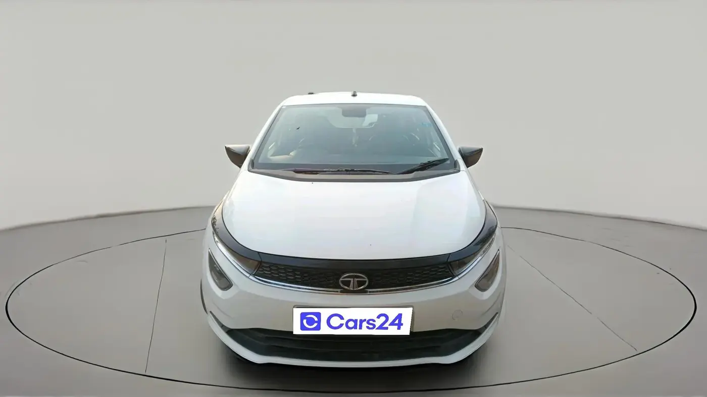 2022 Tata ALTROZ XTA, Petrol, Automatic, 28,005 km, exterior