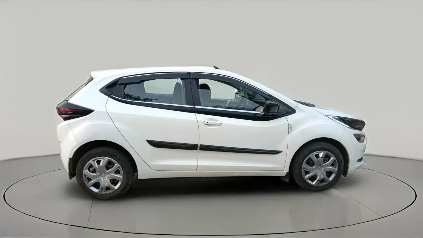 2022 Tata ALTROZ XTA, Petrol, Automatic, 28,005 km, exterior
