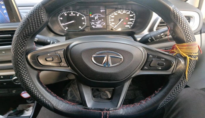 2022 Tata ALTROZ XTA, Petrol, Automatic, 28,005 km, interior
