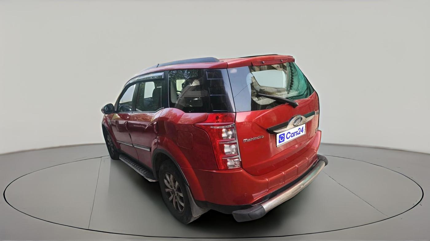 2016 Mahindra XUV500 W10 AT 1.99, Diesel, Automatic, 73,700 km, exterior
