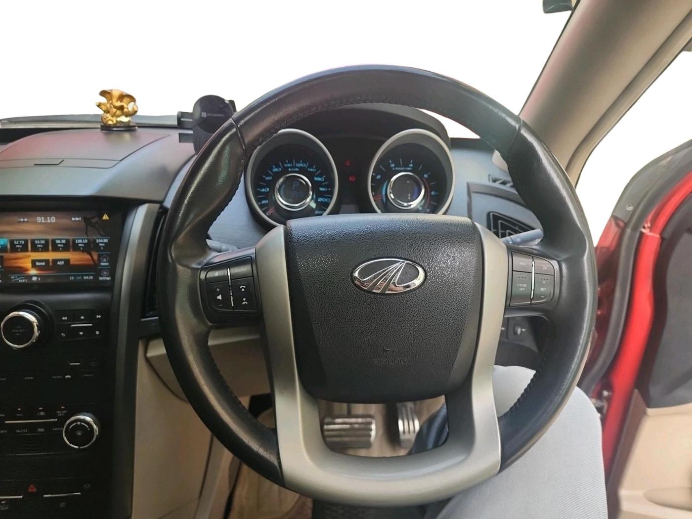 2016 Mahindra XUV500 W10 AT 1.99, Diesel, Automatic, 73,700 km, interior