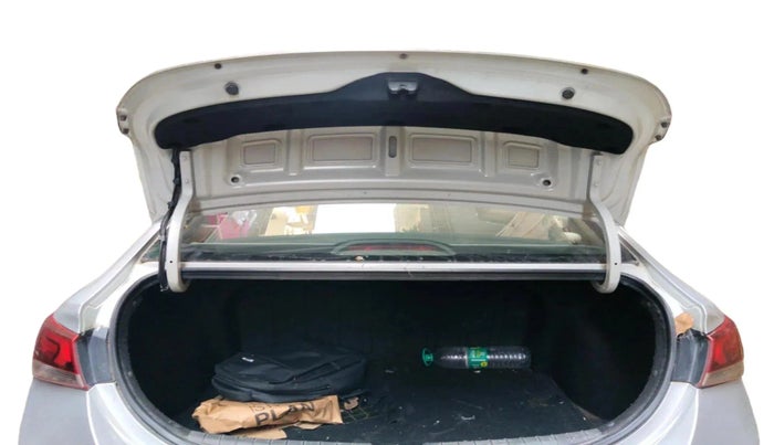 2017 Hyundai Verna 1.6 CRDI SX (O), Diesel, Manual, 1,29,144 km, exterior