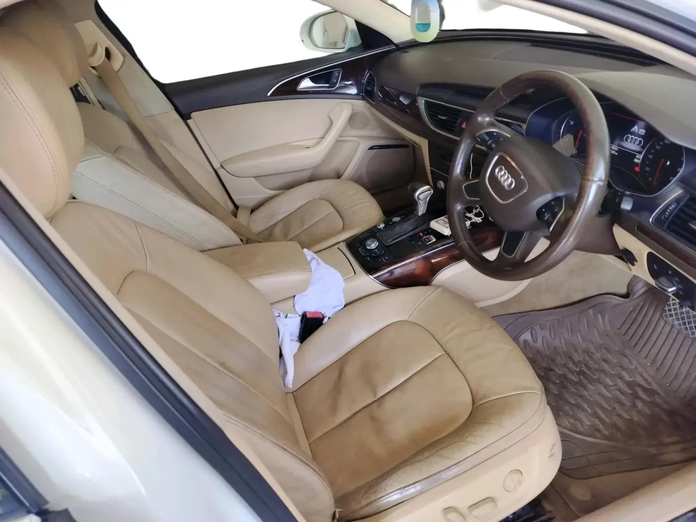 2013 Audi A6 2.0 TDI PREMIUM, Diesel, Automatic, 70,617 km, interior