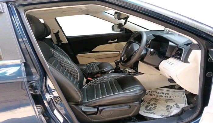 2024 Mahindra XUV 3XO AX5 1.2 L TCMPFi, Petrol, Manual, 7,722 km, interior