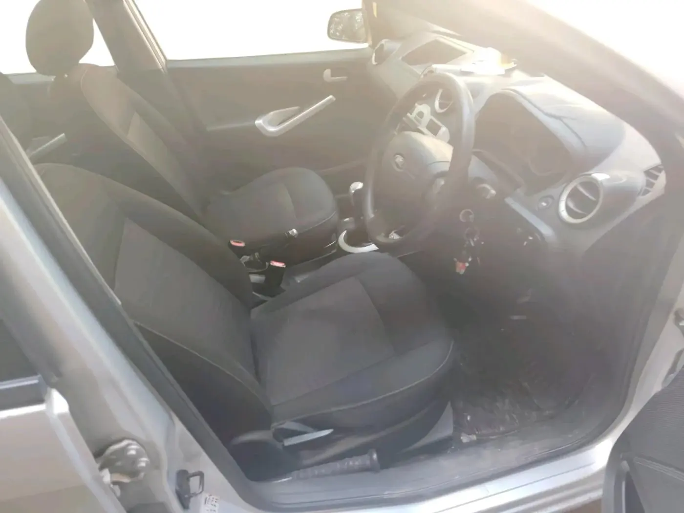 2014 Ford Figo ZXI 1.2 PETROL, Petrol, Manual, 70,793 km, interior