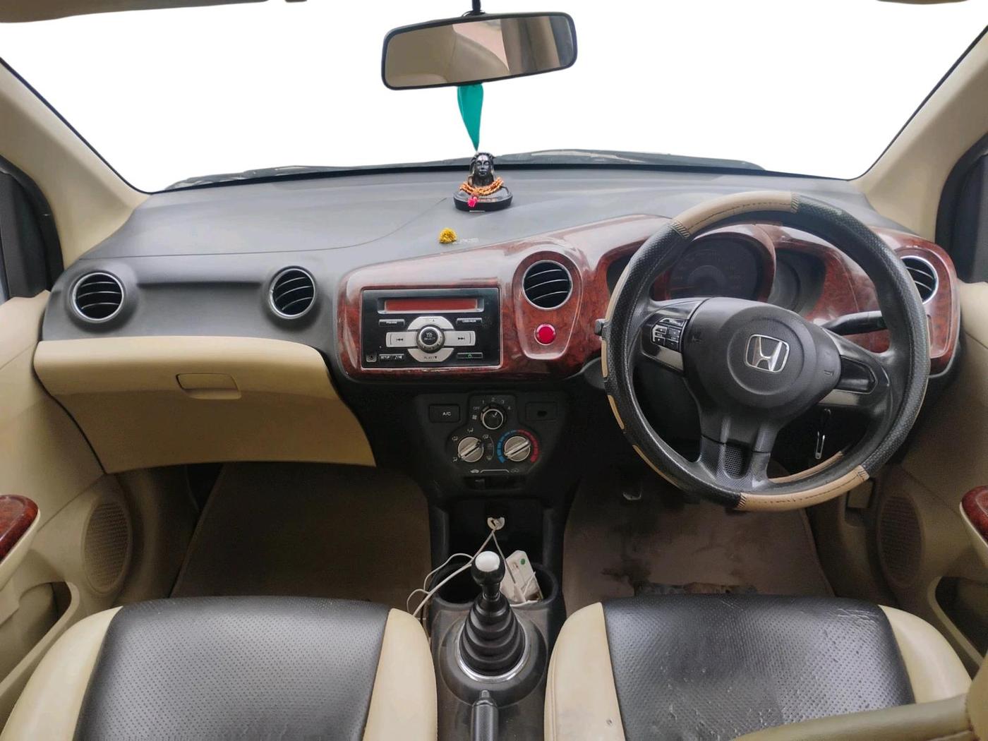2014 Honda Amaze 1.2L I-VTEC S, Petrol, Manual, 88,089 km, interior