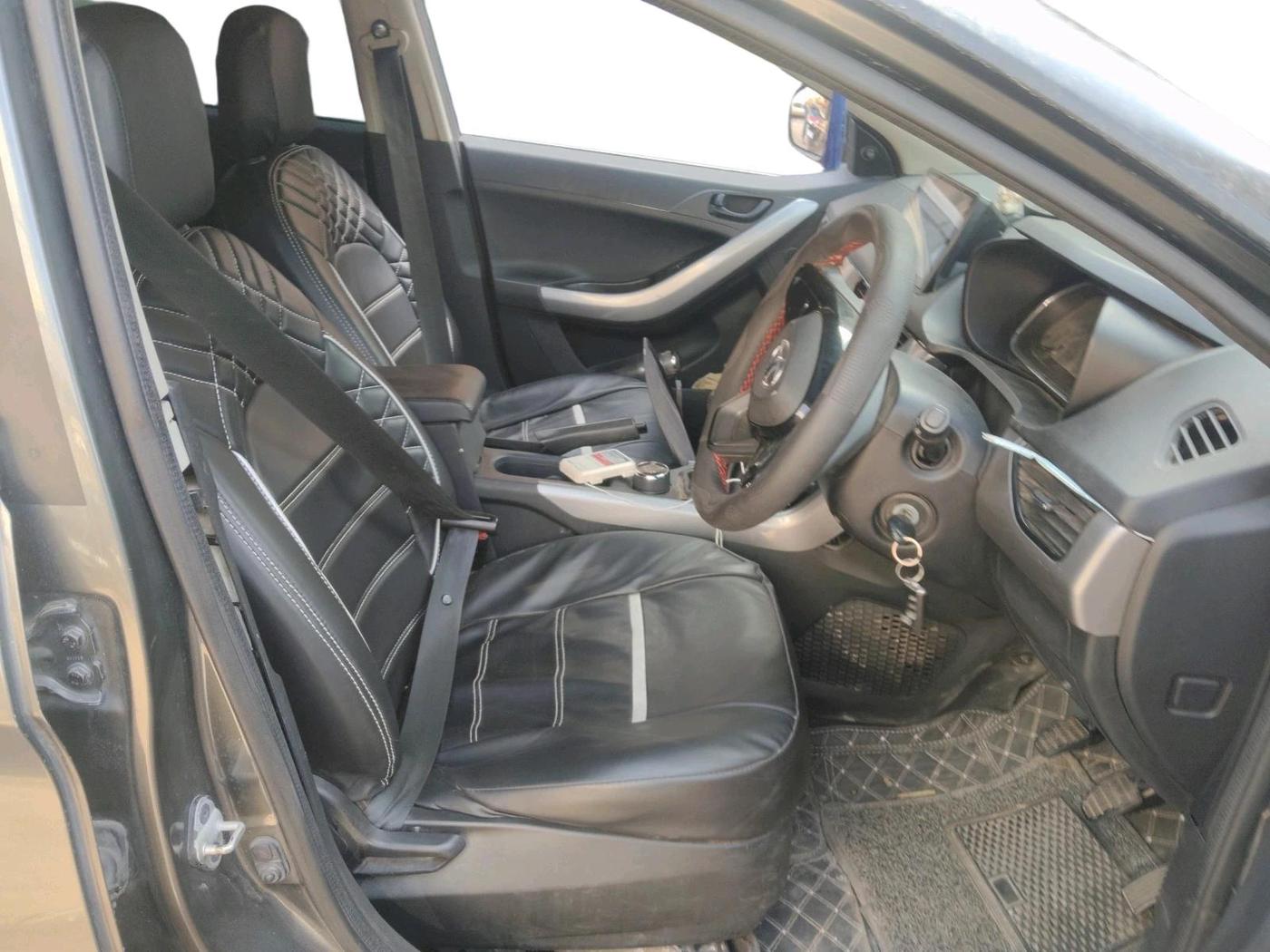 2022 Tata NEXON XE PETROL, Petrol, Manual, 50,068 km, interior