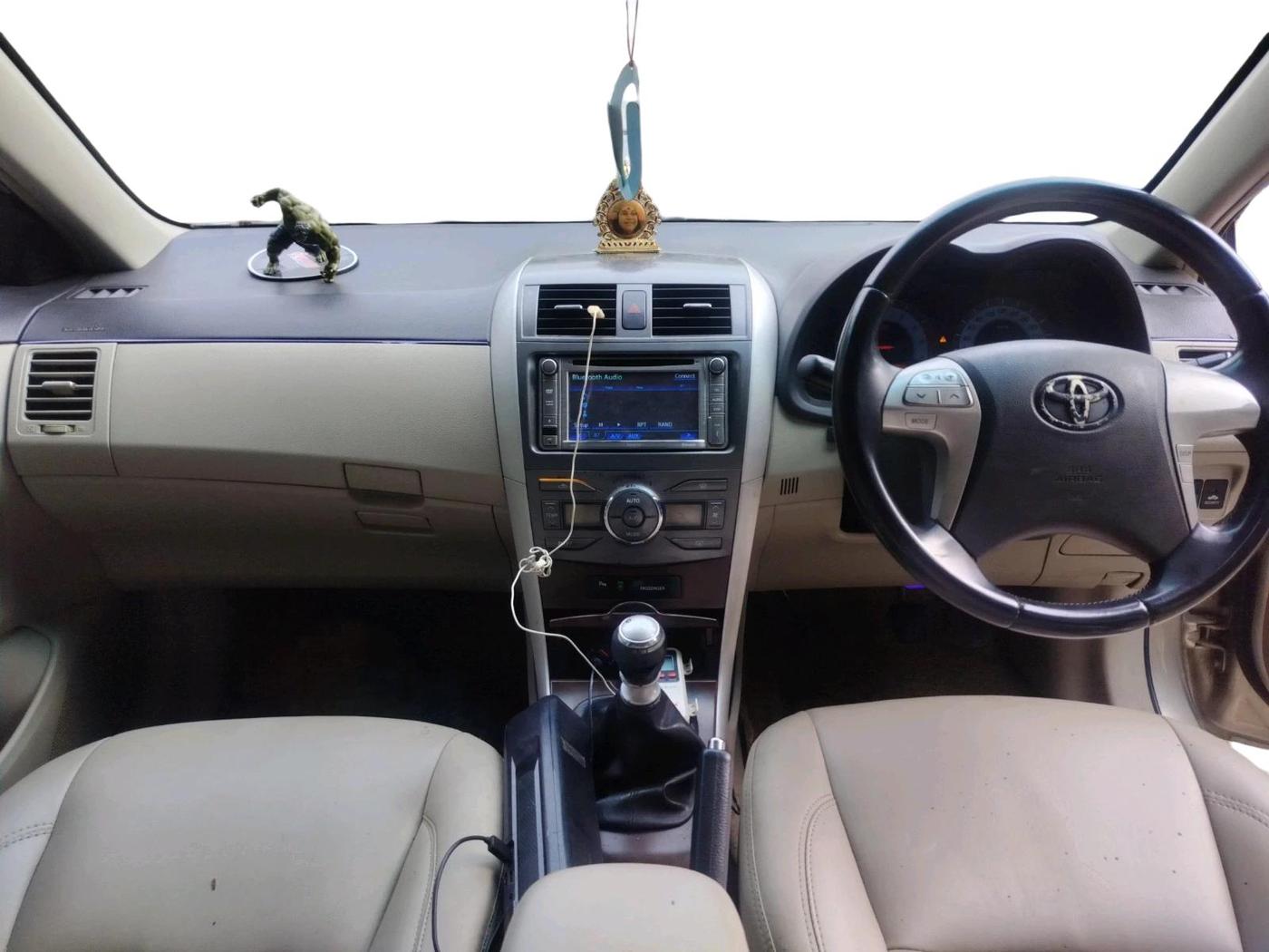 2013 Toyota Corolla Altis G PETROL, Petrol, Manual, 87,619 km, interior