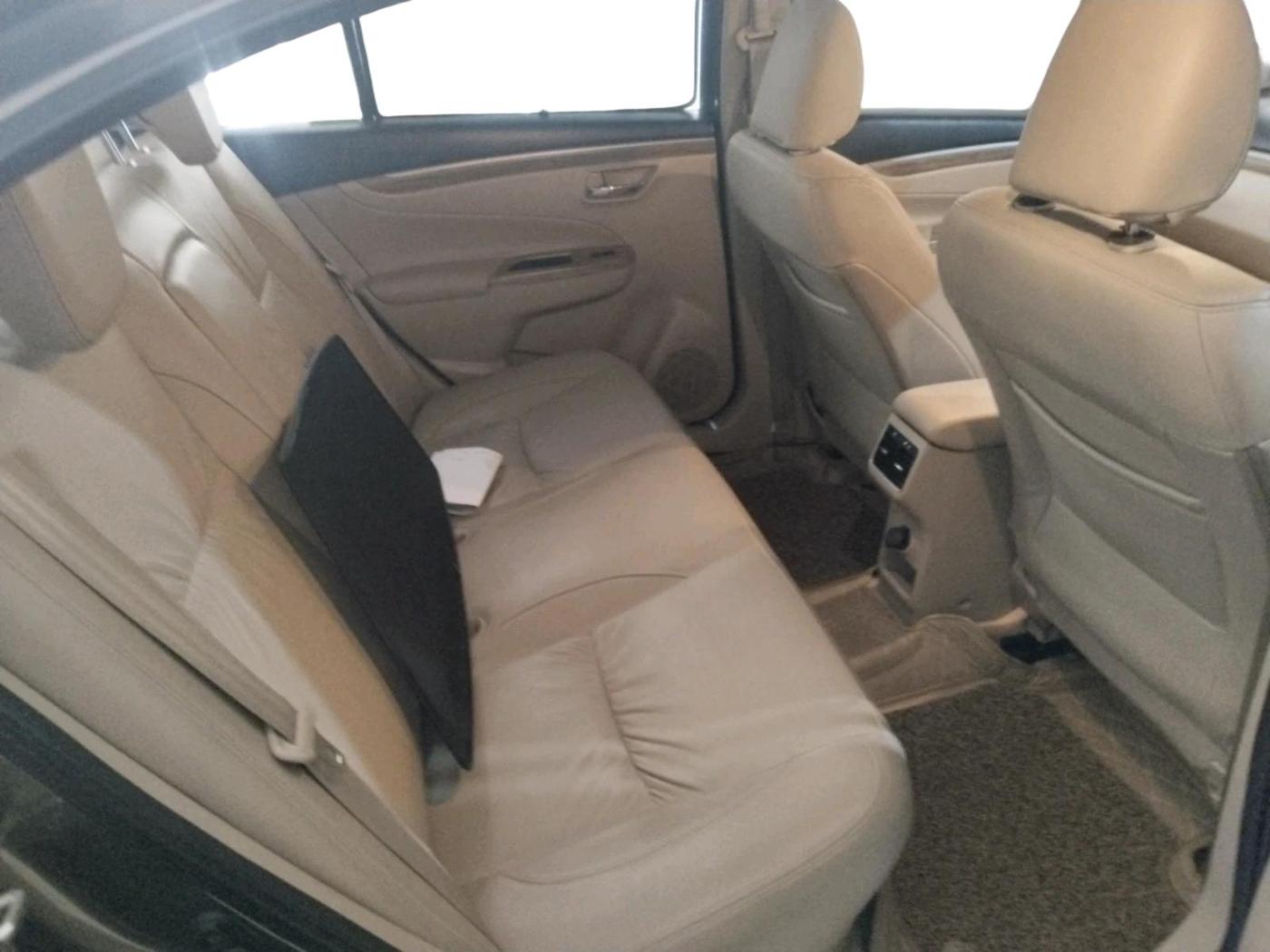 2022 Maruti Ciaz ALPHA  AT 1.5 SHVS PETROL, Petrol, Automatic, 32,310 km, interior