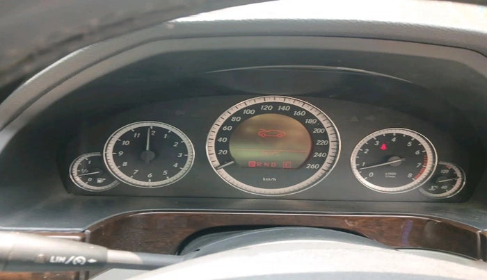 2011 Mercedes Benz E Class E 200 CGI, Petrol, Automatic, 63,508 km, interior