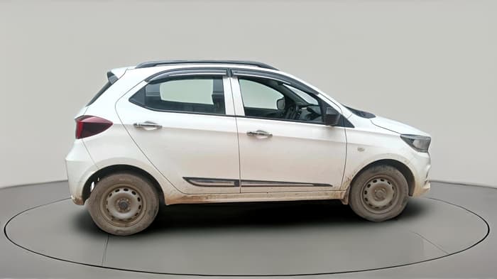 2025 Tata Tiago XE CNG, CNG, Manual, 46,372 km, exterior