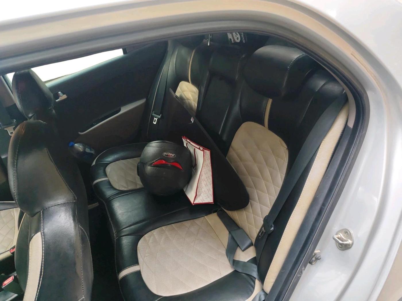 2014 Hyundai Xcent S 1.2, Petrol, Manual, 65,854 km, interior