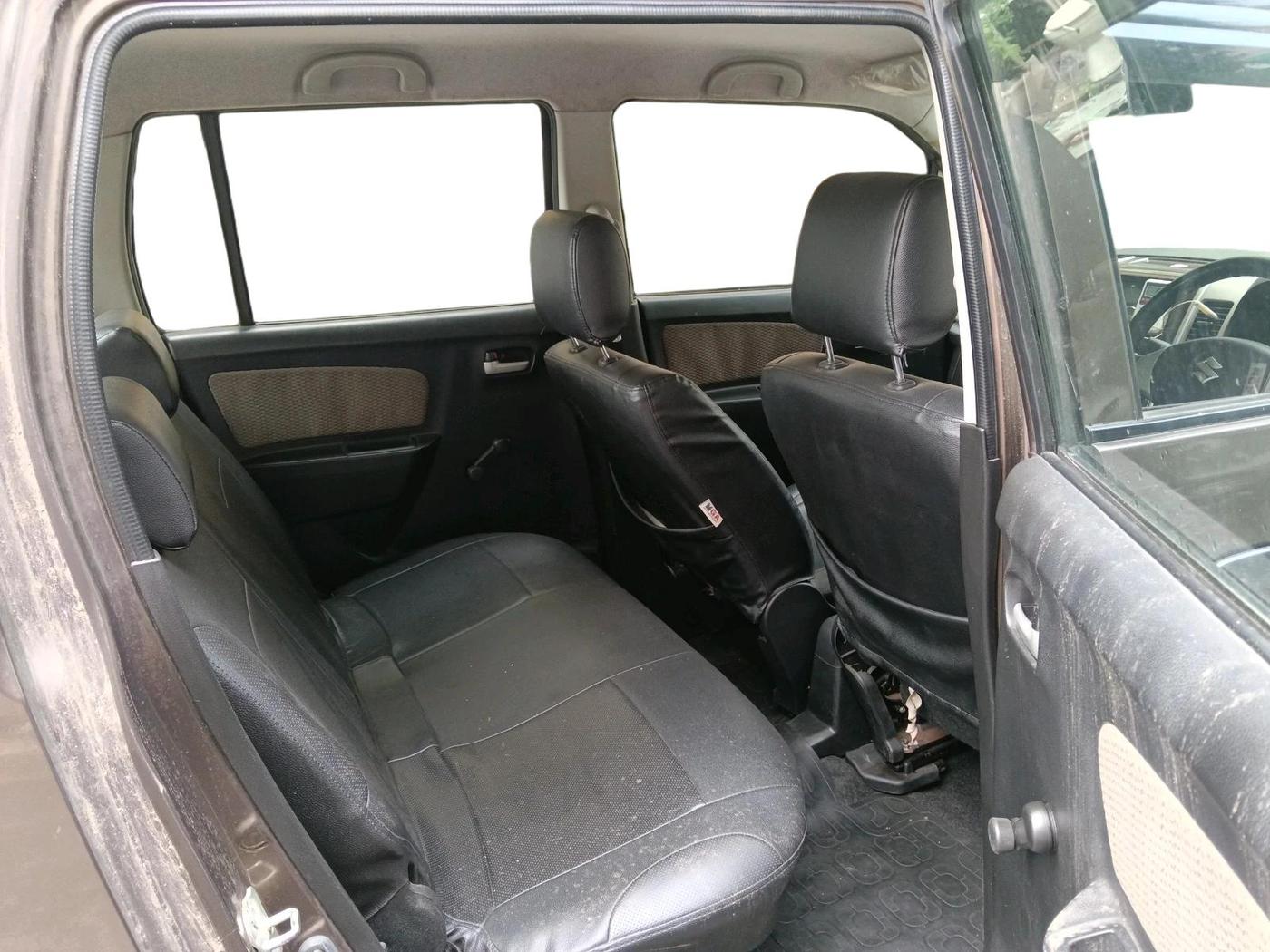 2015 Maruti Wagon R 1.0 LXI, Petrol, Manual, 33,801 km, interior