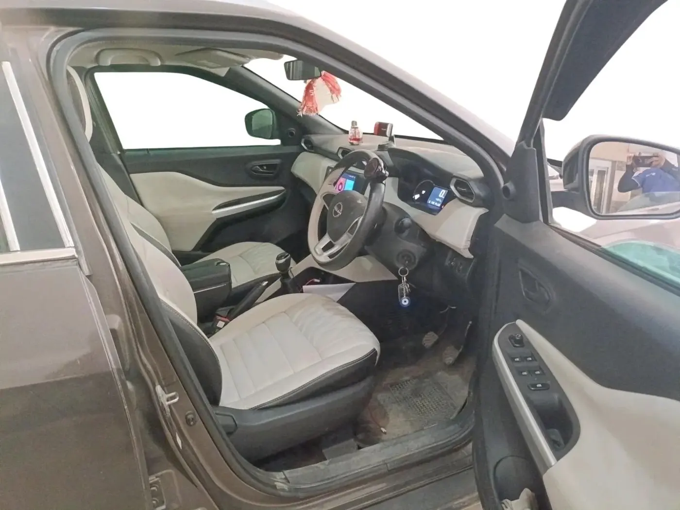 2023 Nissan MAGNITE XE, Petrol, Manual, 41,917 km, interior