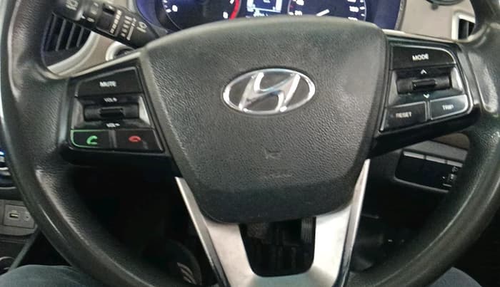 2016 Hyundai Creta SX PLUS 1.6 PETROL, Petrol, Manual, 1,92,417 km, interior
