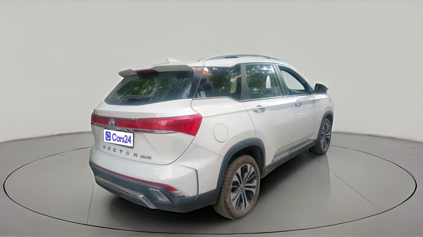 2023 MG HECTOR PLUS SHARP PRO 1.5 TURBO MT 6 STR, Petrol, Manual, 13,792 km, exterior