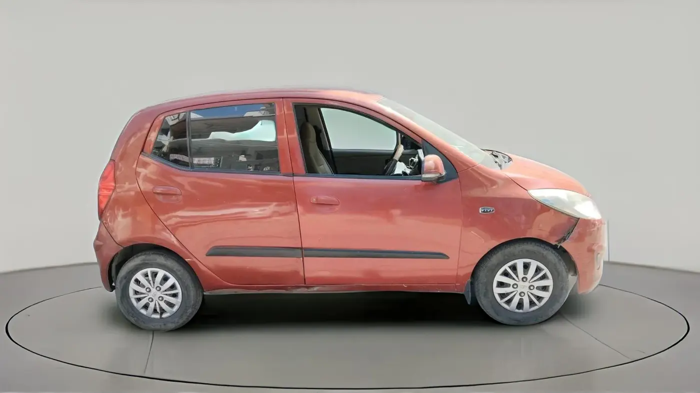 2013 Hyundai i10 MAGNA 1.2, CNG, Manual, 80,842 km, exterior