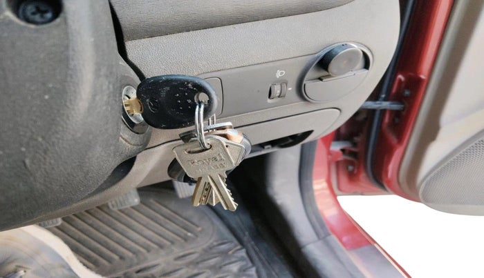 2013 Hyundai i10 MAGNA 1.2, CNG, Manual, 80,842 km, interior