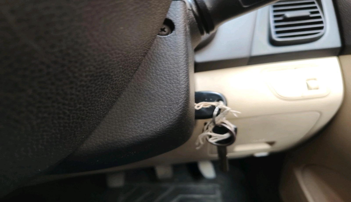 2013 Hyundai Eon MAGNA +, Petrol, Manual, 25,889 km, interior